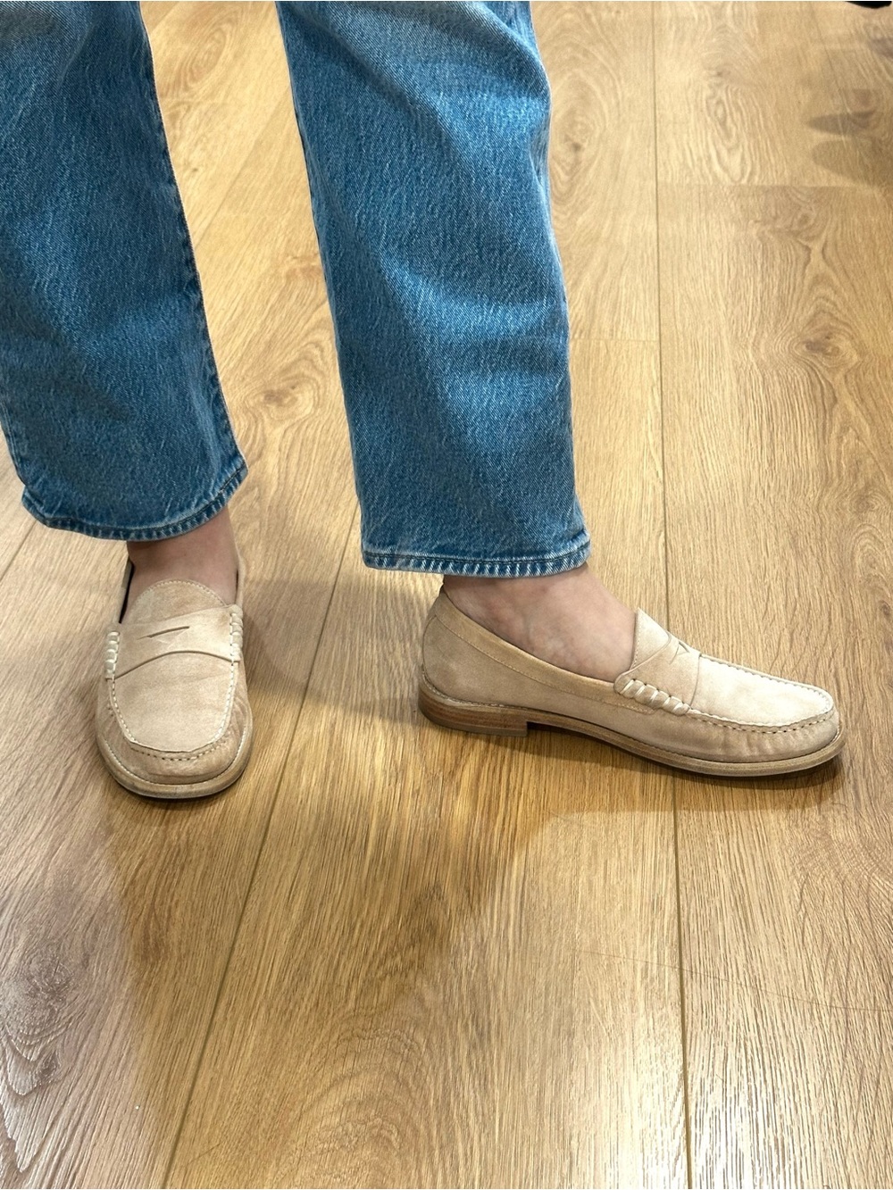 Stuart Weitzman Women's Tan Suede Loafers 8.5 - Picture 2 of 5